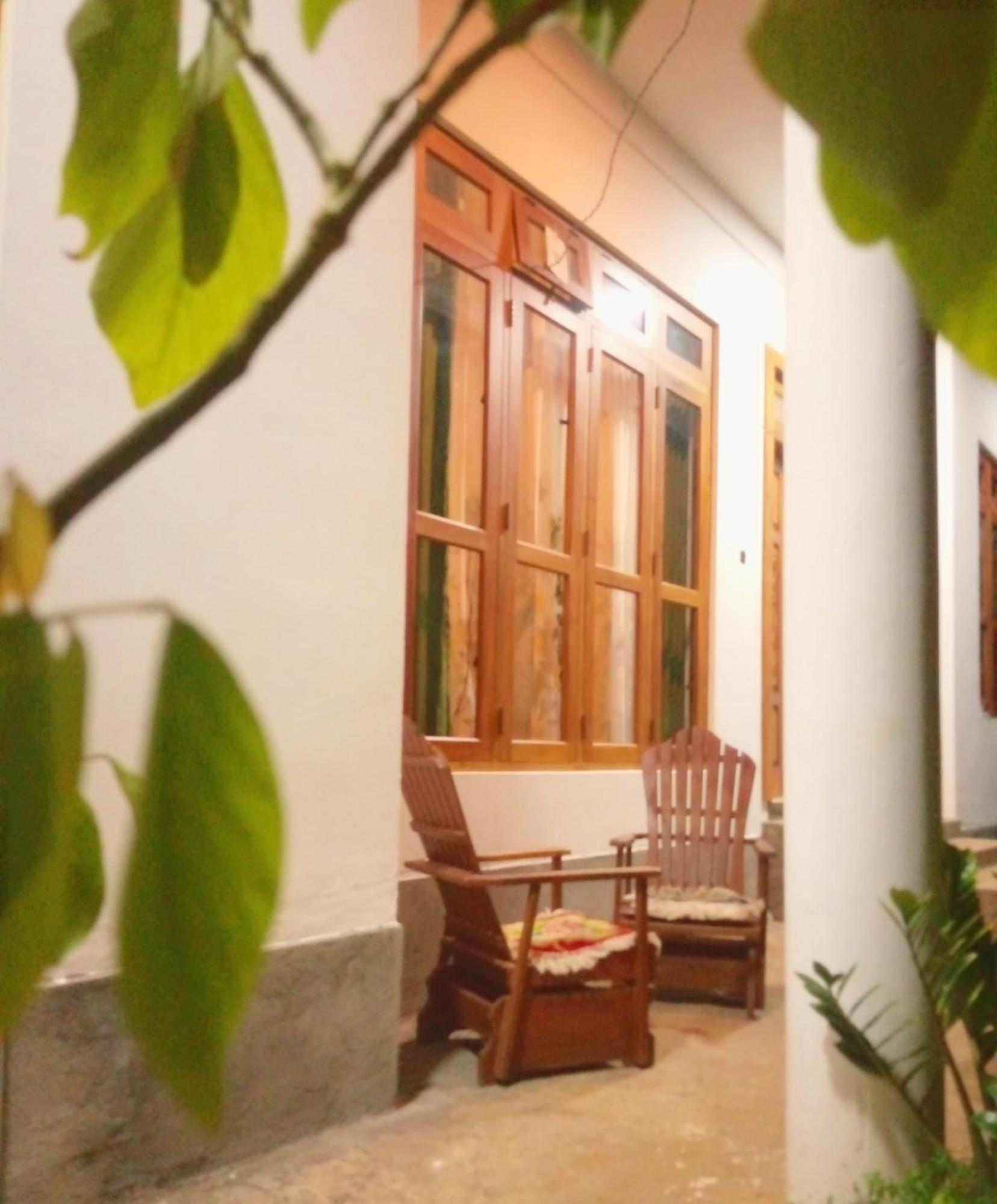 Alexandra Home For Foreign Tourists Only Gampola Exterior photo