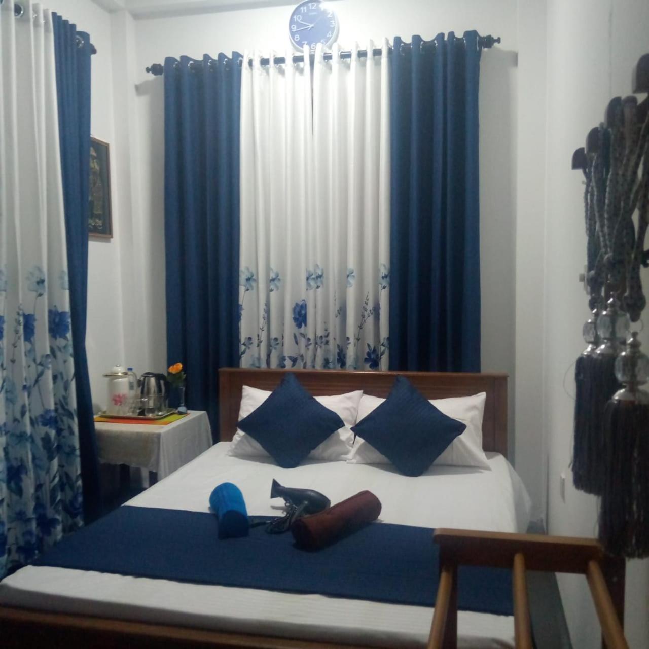 Alexandra Home For Foreign Tourists Only Gampola Exterior photo
